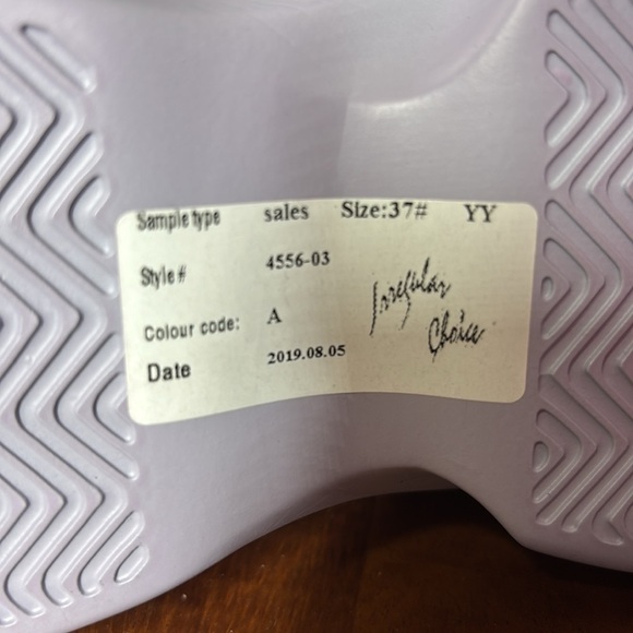 Irregular choice random single sneaker lot. Not pairs. - Picture 10 of 13